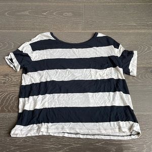 Black stripped shirt